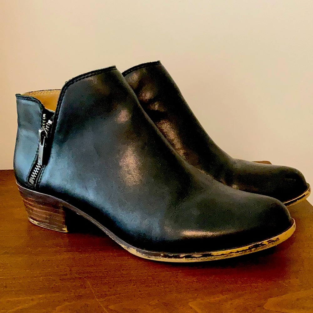Black ankle zip boots